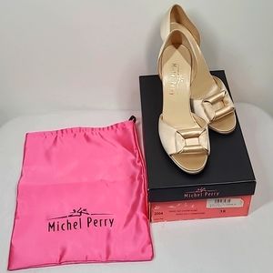 Michel Perry Women's Champagne Heels
